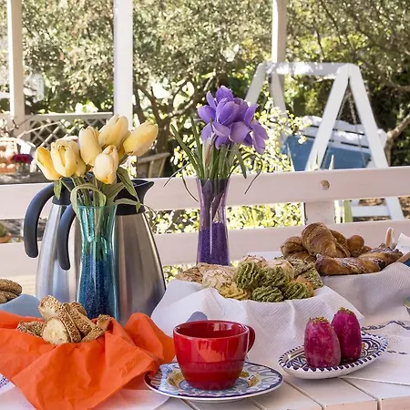 Cetta Panzió San Leone